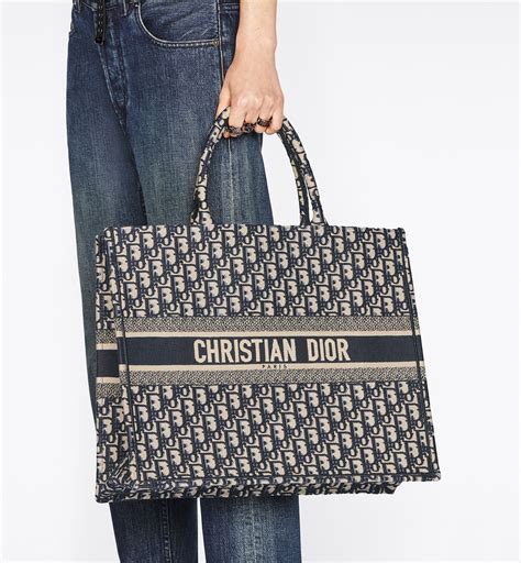 dior book tote kaléidiorscopic bag|christian dior book tote 2021.